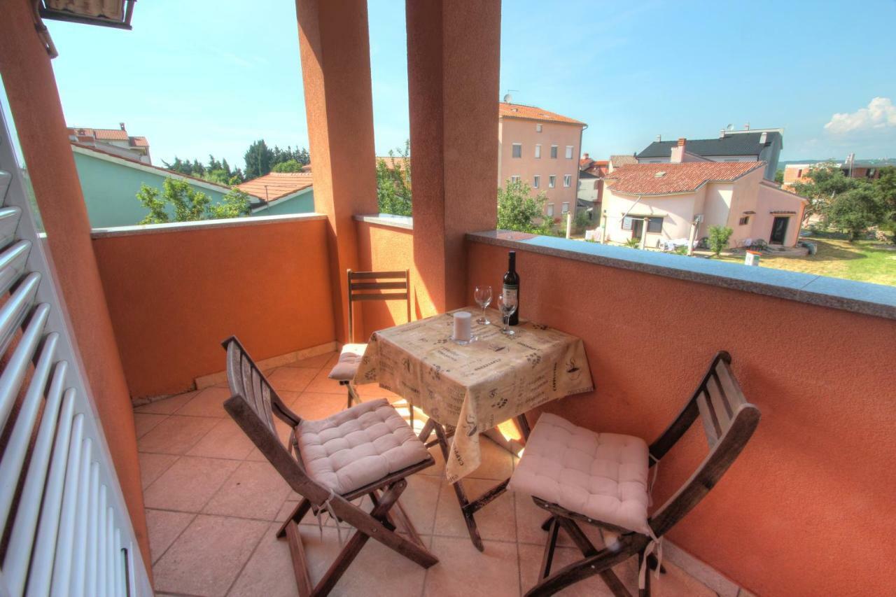 Apartman Pula Exterior foto
