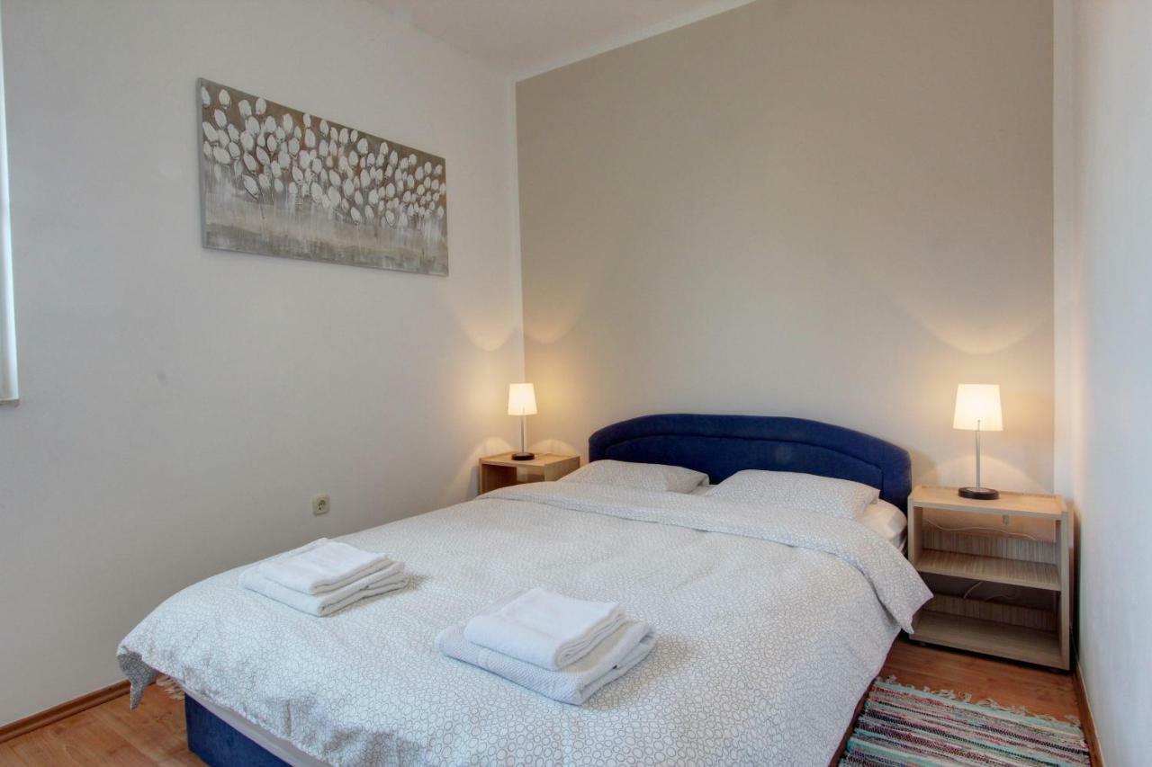 Apartman Pula Exterior foto