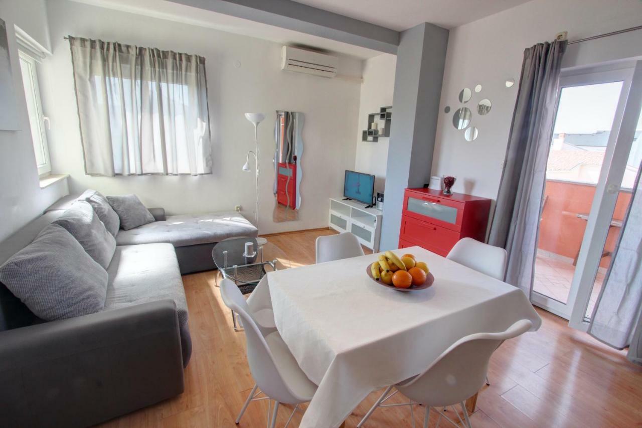 Apartman Pula Exterior foto